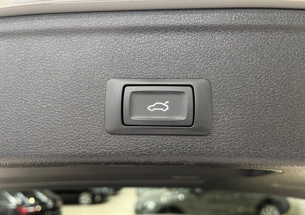 Audi A4 cena 129900 przebieg: 40085, rok produkcji 2020 z Bydgoszcz małe 379